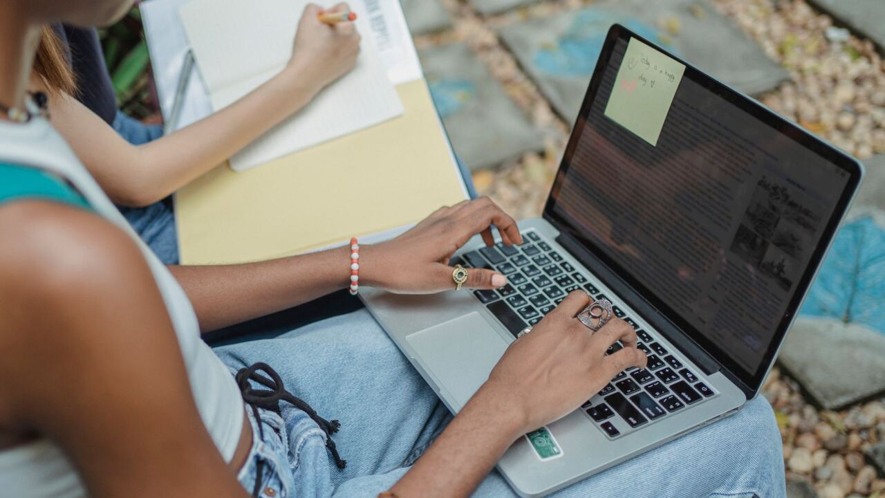 CV pour un stage à l&rsquo;étranger : comment le rendre irrésistible